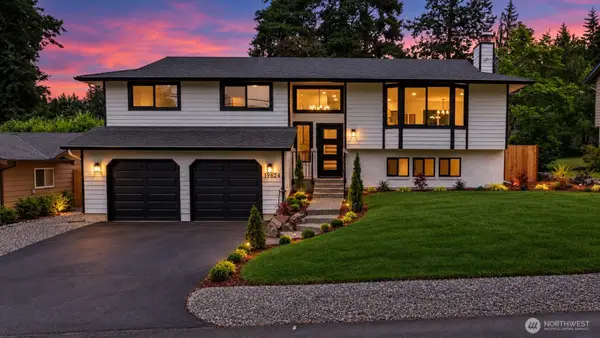 19624 62nd Avenue Ne, Kenmore, WA 98028