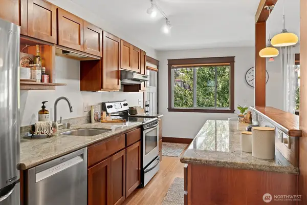 461 N 45th Street #Unit 6, Seattle, WA 98103