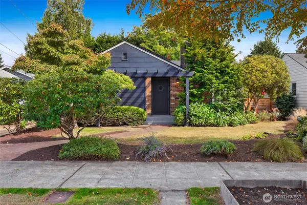 8040 Dibble Avenue Nw, Seattle, WA 98117