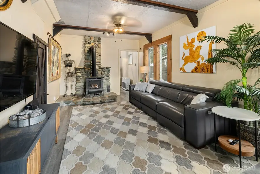 611 Cleveland Avenue, South Cle Elum, WA 98943 - #2