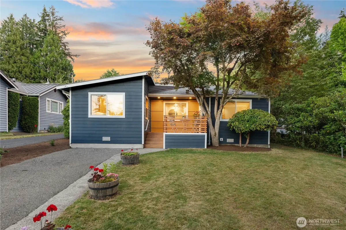 12032 38th Avenue Ne, Seattle, WA 98125 - #1