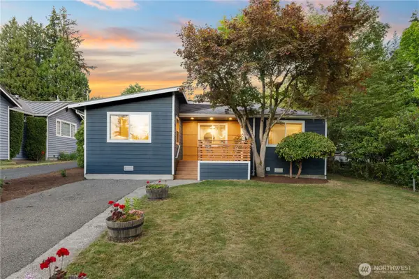 12032 38th Avenue Ne, Seattle, WA 98125