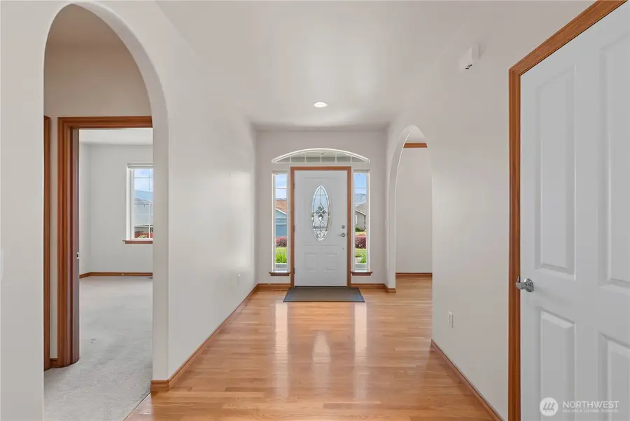 25 S Mandolin Avenue, East Wenatchee, WA 98802 - #3