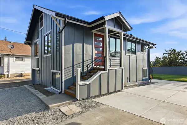 5908 Beacon Avenue S, Seattle, WA 98108