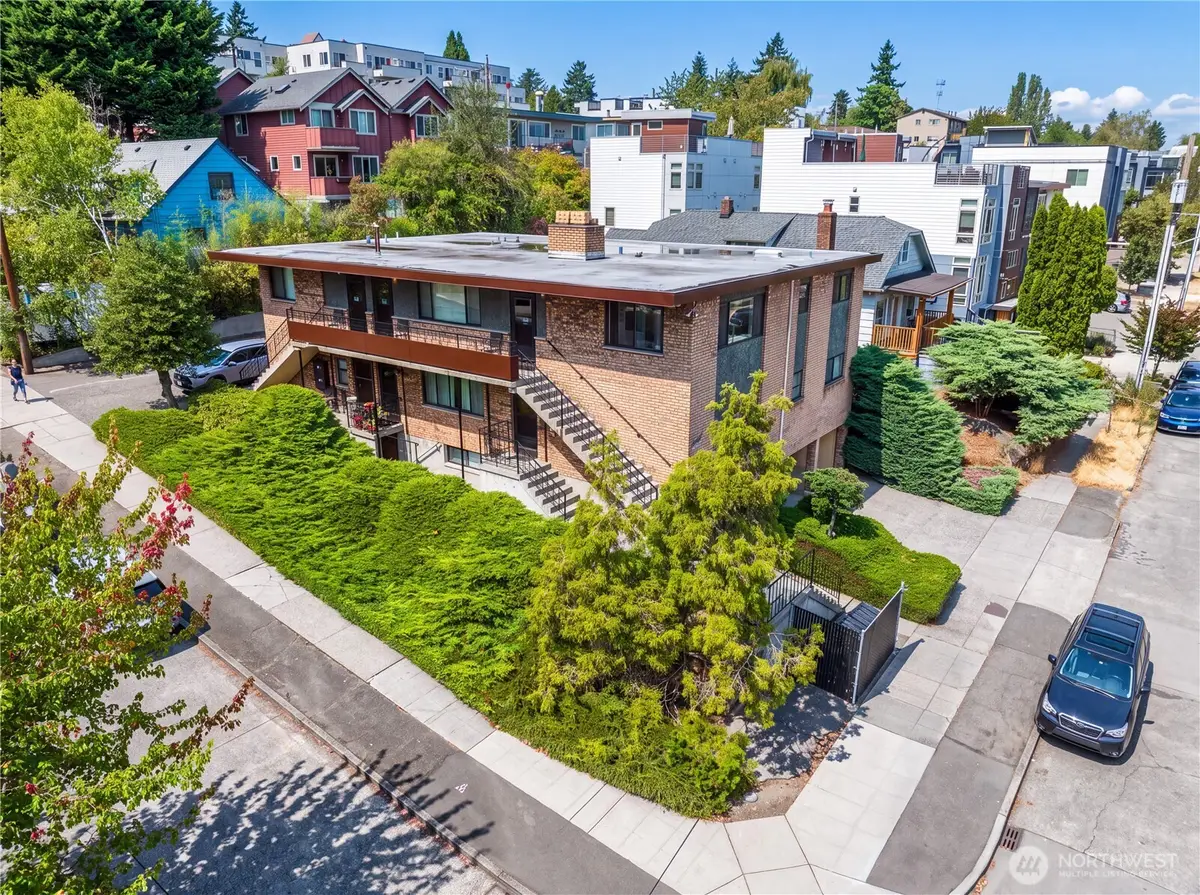 4301 Whitman Avenue N, Seattle, WA 98103 - #1