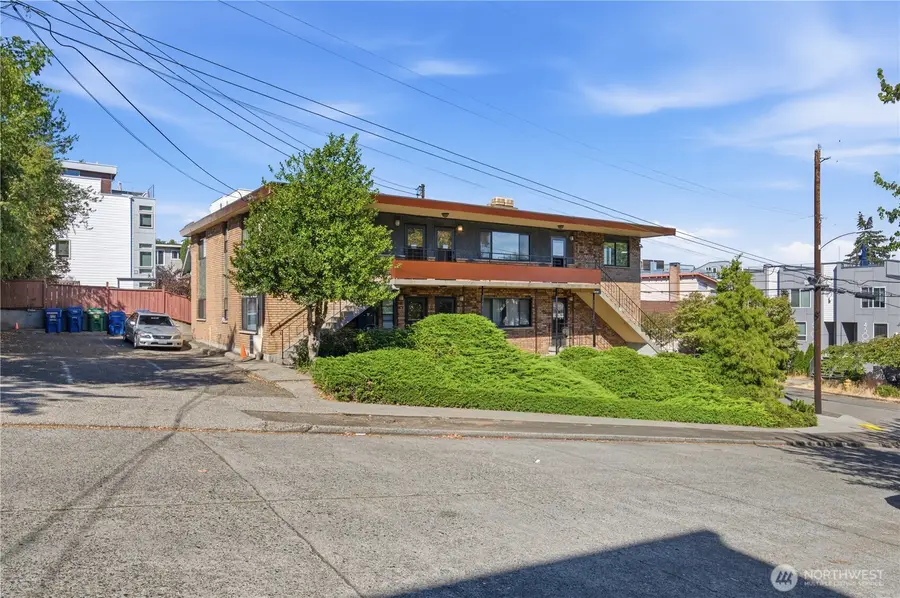 4301 Whitman Avenue N, Seattle, WA 98103 - #3