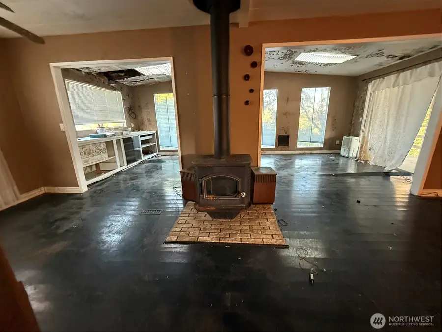 1911 1st Avenue W, Bremerton, WA 98312 - #3