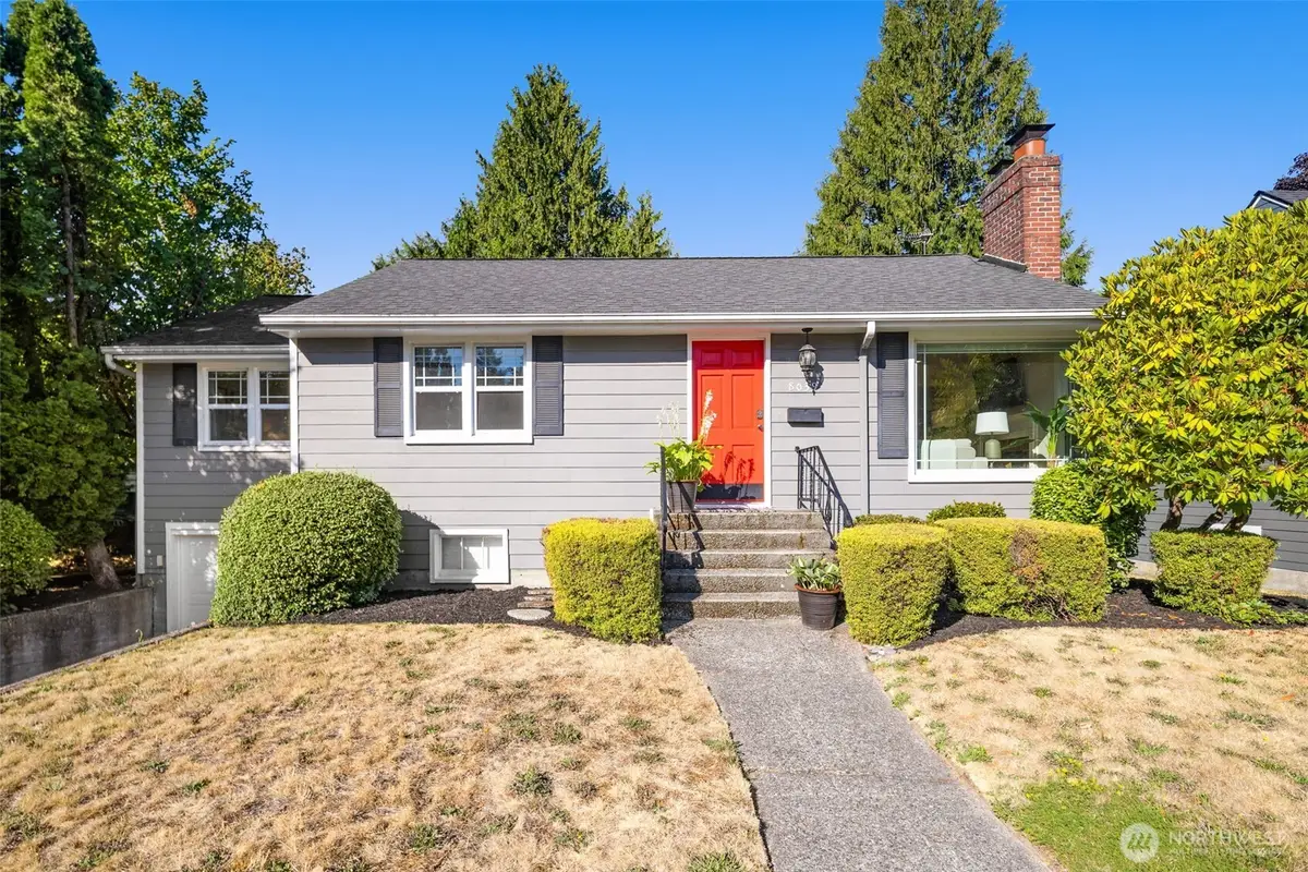 8039 40th Avenue Ne, Seattle, WA 98115 - #1