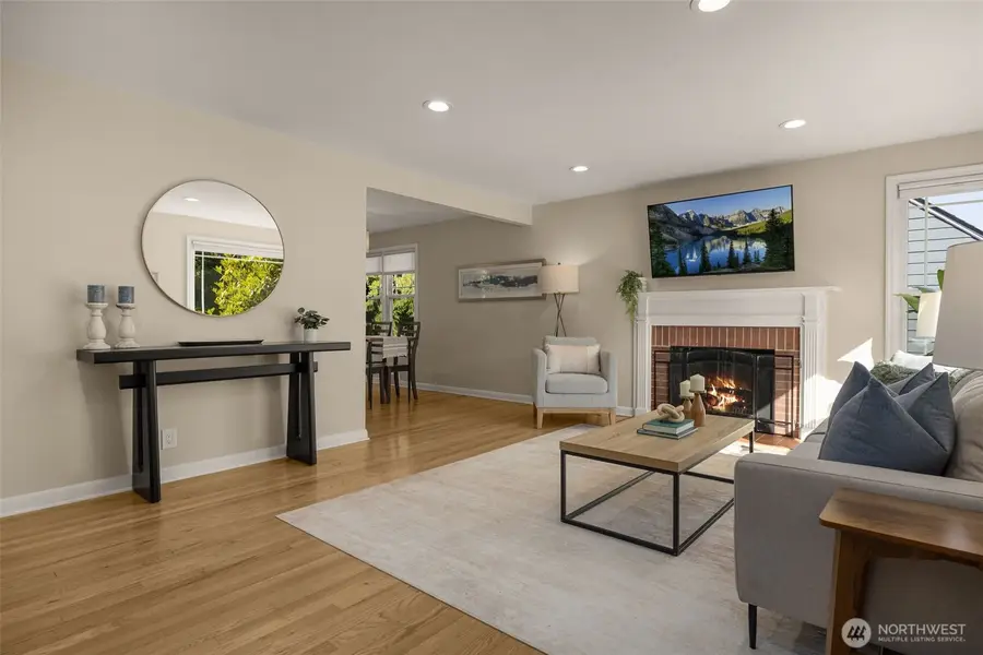 8039 40th Avenue Ne, Seattle, WA 98115 - #2