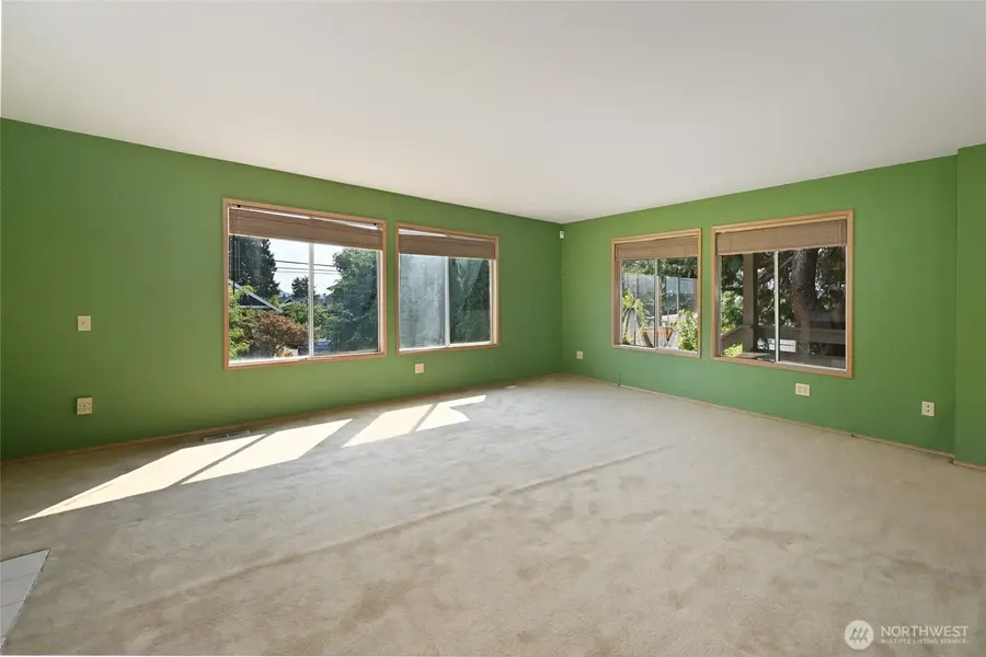 4407 30th Avenue W, Seattle, WA 98199 - #3