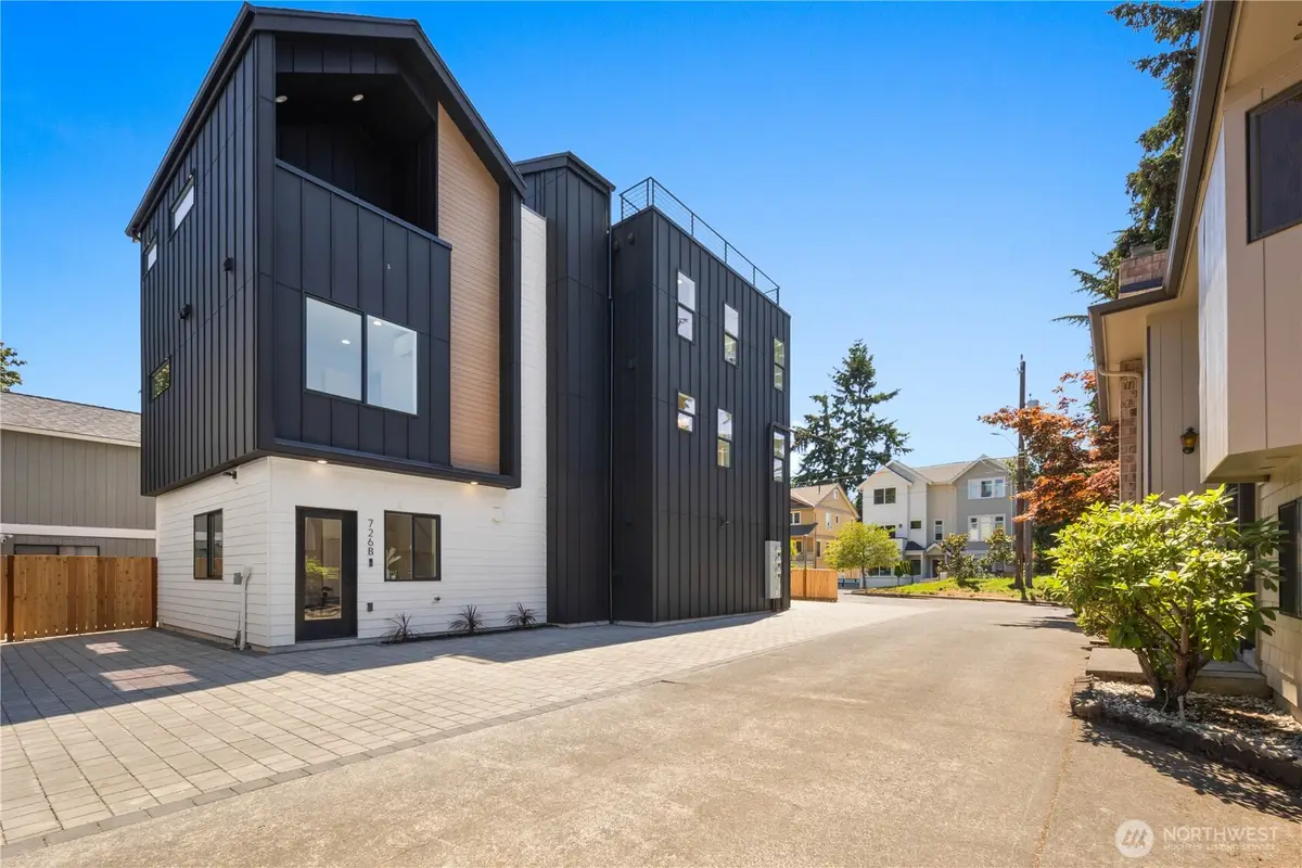 726 N 89th Street #B, Seattle, WA 98103 - #1