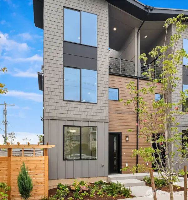 807 N 39th Street, Seattle, WA 98103