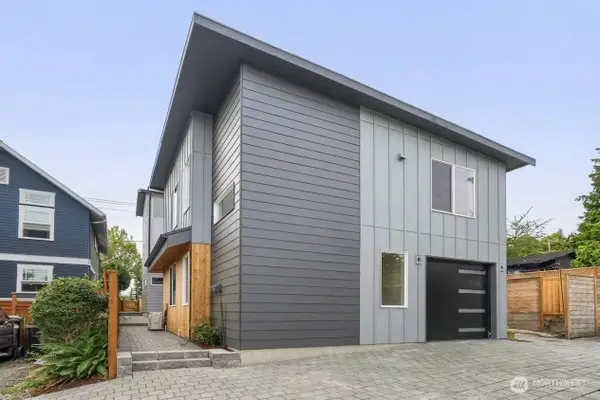 5042 35th Avenue Ne, Seattle, WA 98105
