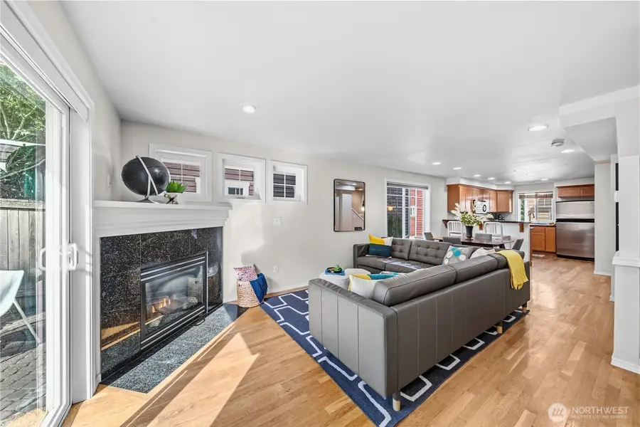 12325 10th Place Ne #D, Seattle, WA 98125 - #3