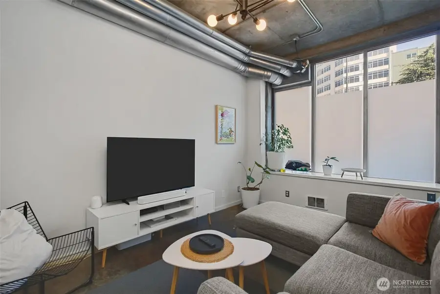 66 Bell Street #4, Seattle, WA 98121 - #3
