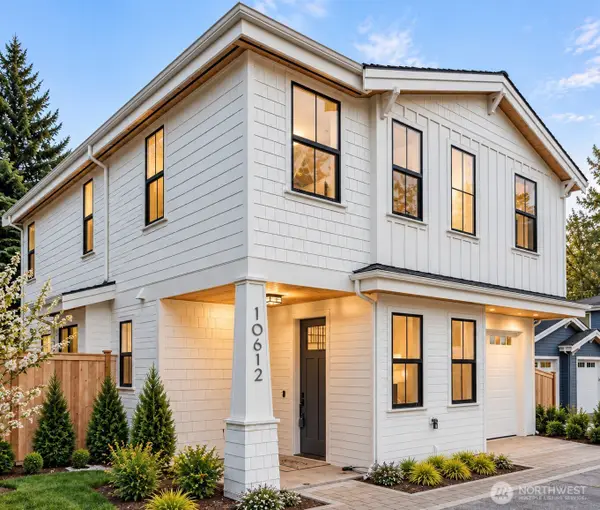 10612 NE 54th Lane, Kirkland, WA 98033