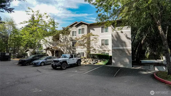 3221 S 208th Street, SeaTac, WA 98198