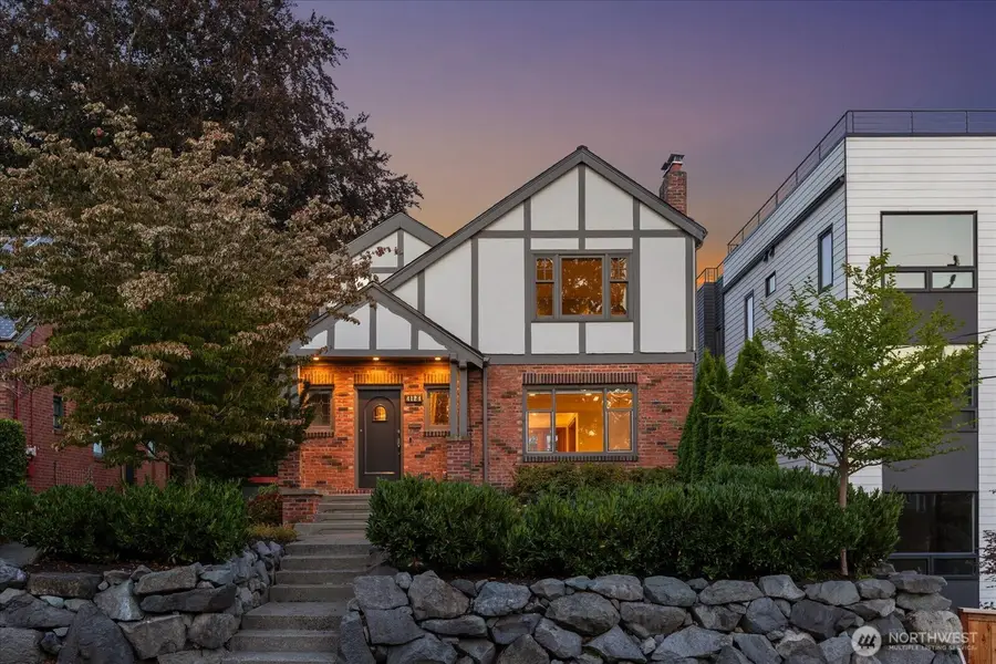4124 Burke Avenue N, Seattle, WA 98103 - #2