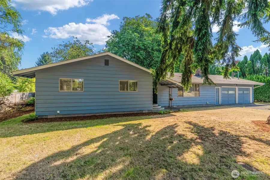 302 Cowlitz Drive, Kelso, WA 98626 - #2