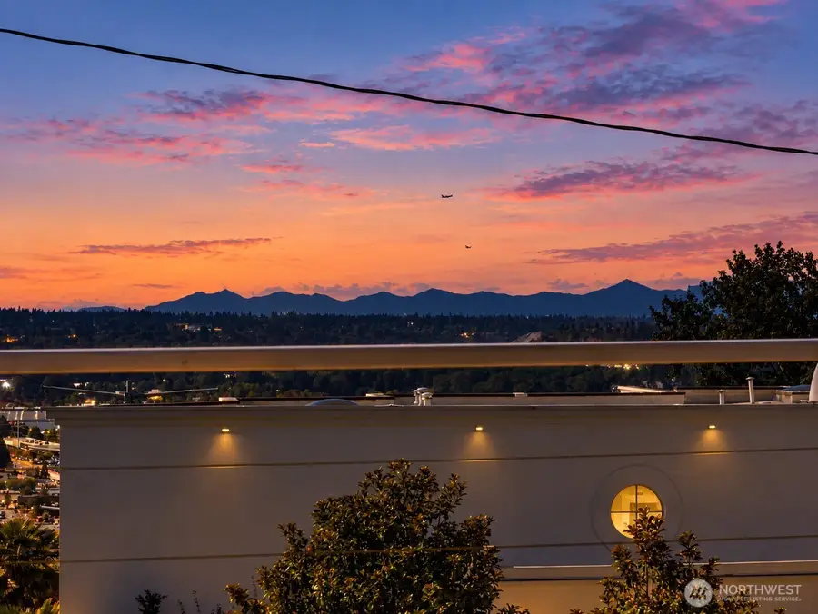 1006 Grant Avenue S, Renton, WA 98057 - #2