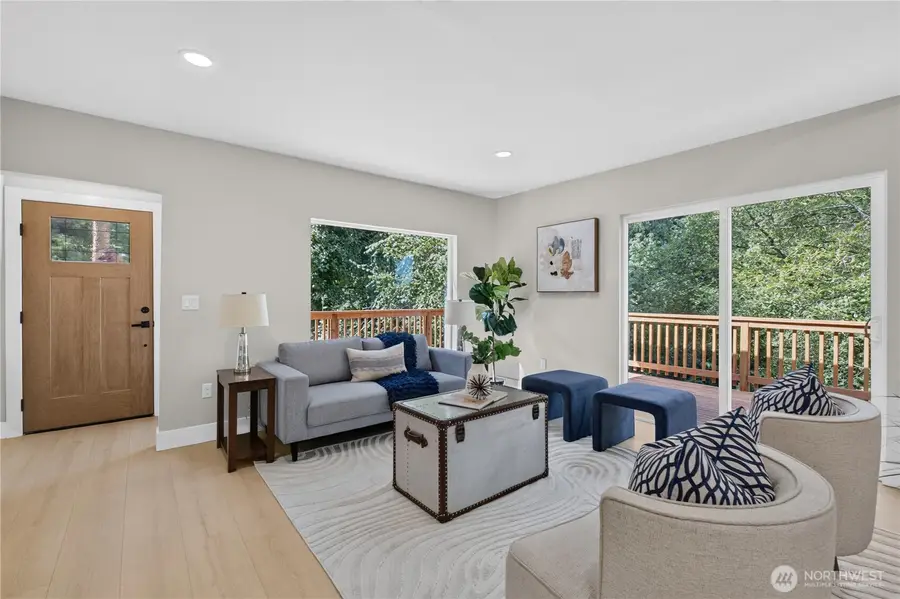 2212 Belvidere Avenue Sw, Seattle, WA 98126 - #2