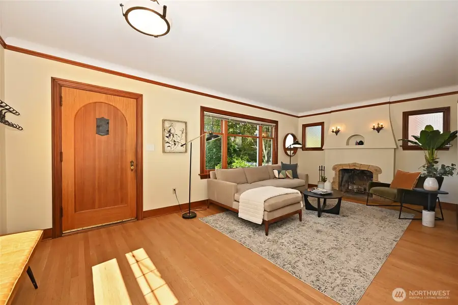 8046 18th Avenue Nw, Seattle, WA 98117 - #3