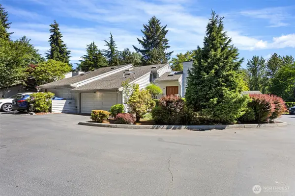 10 143rd Avenue Se, Bellevue, WA 98007