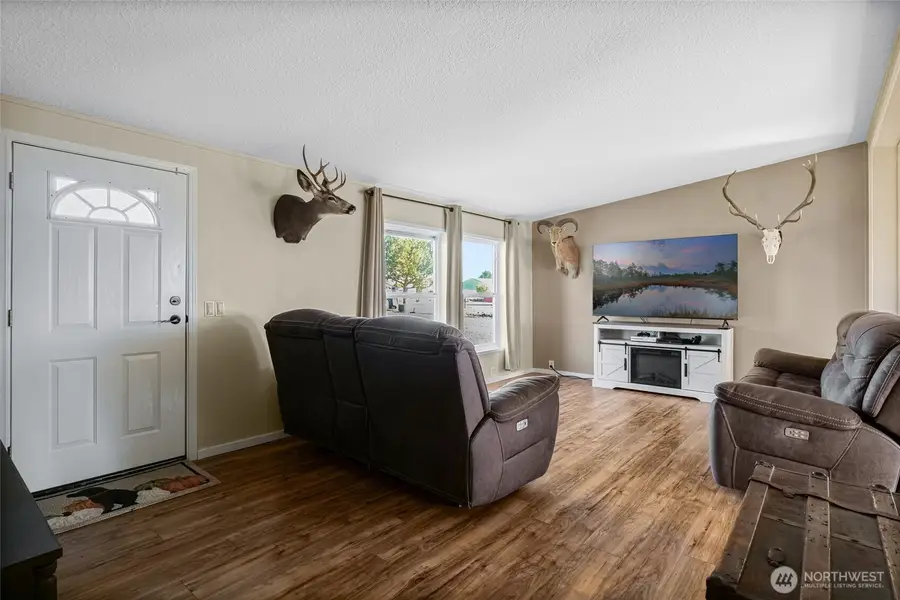 3354 NE Firouzi Drive, Moses Lake, WA 98837 - #3