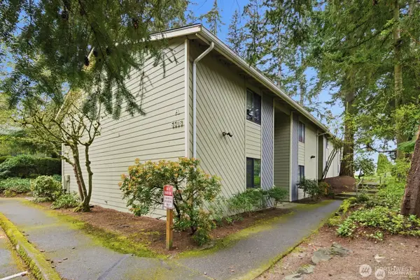 5506 220th Street Sw #A-105, Mountlake Terrace, WA 98043