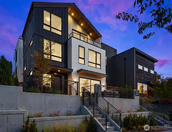 2530 30th Avenue W, Seattle, WA 98199