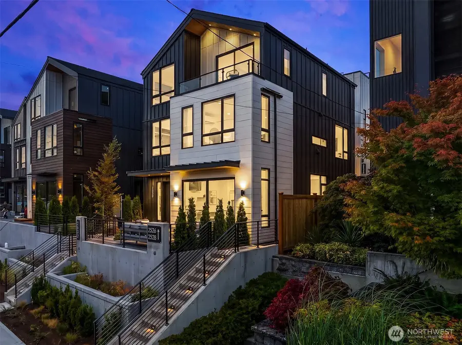 2530 30th Avenue W, Seattle, WA 98199 - #2