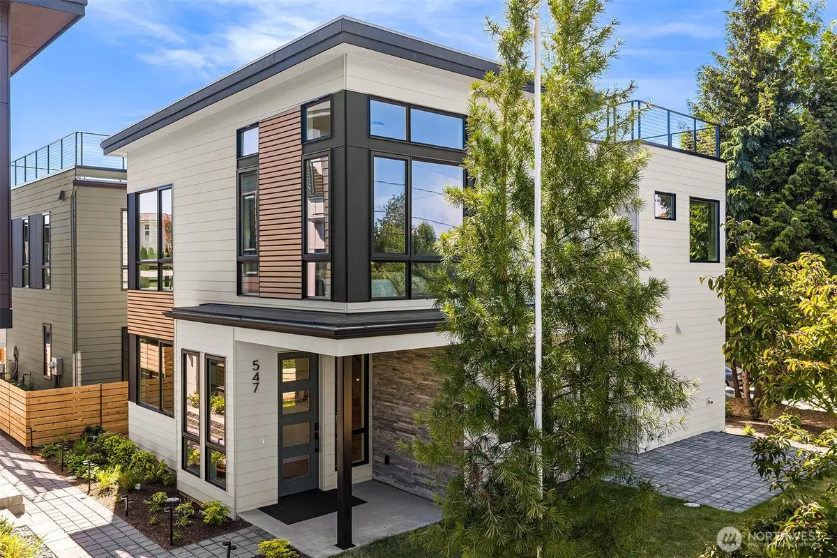 547 16th Avenue W, Kirkland, WA 98033 - #1