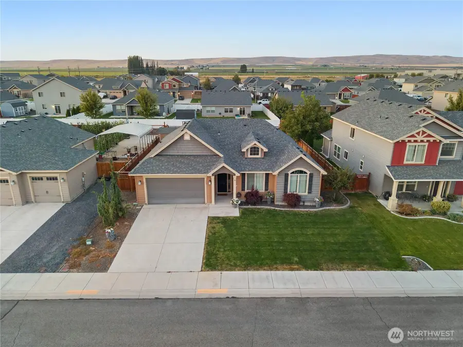 109 J Street Ne, Quincy, WA 98848 - #3