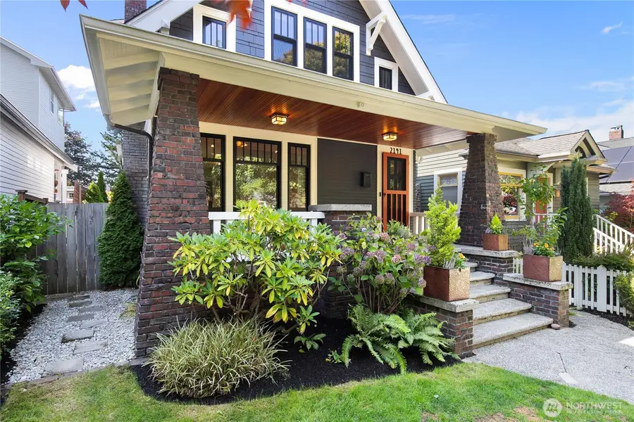 2141 7th Avenue W, Seattle, WA 98119 - #2