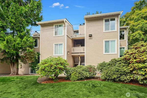 19853 25th Avenue Ne #312, Shoreline, WA 98155
