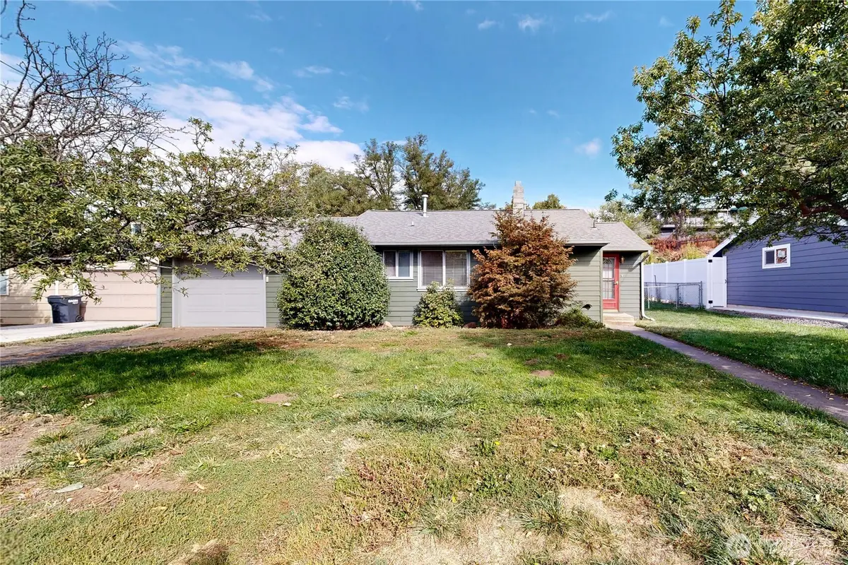 601 SE 6th Street, College Place, WA 99324 - #1