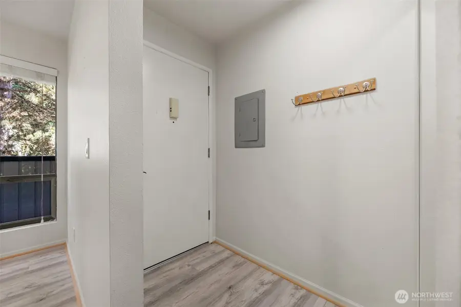 10819 NE 37th Place #221, Bellevue, WA 98004 - #2