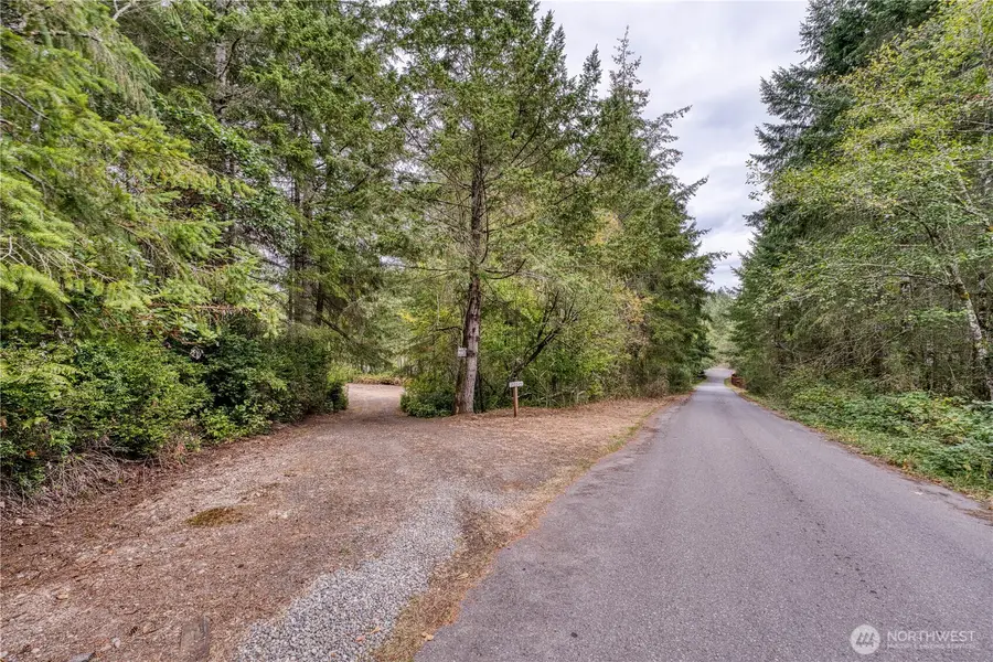 20015 10th Street Sw #5, Lakebay, WA 98349 - #2