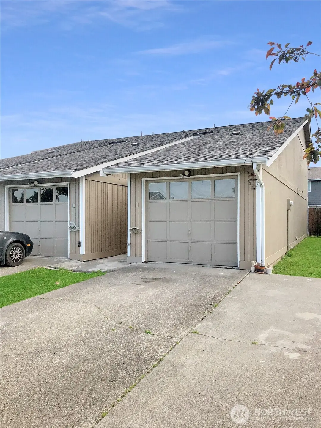 5807 March Lane, Sumner, WA 98390 - #1