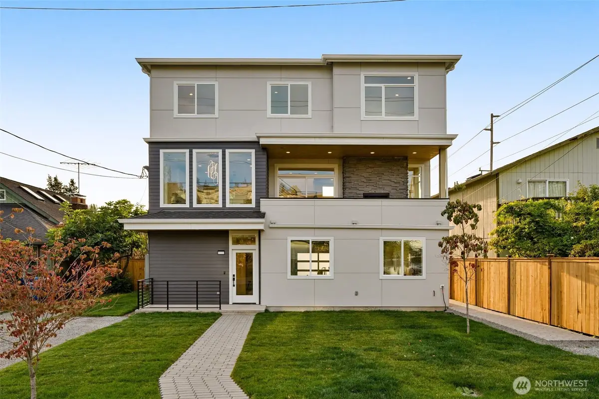 9251 Palatine Avenue N, Seattle, WA 98103 - #1