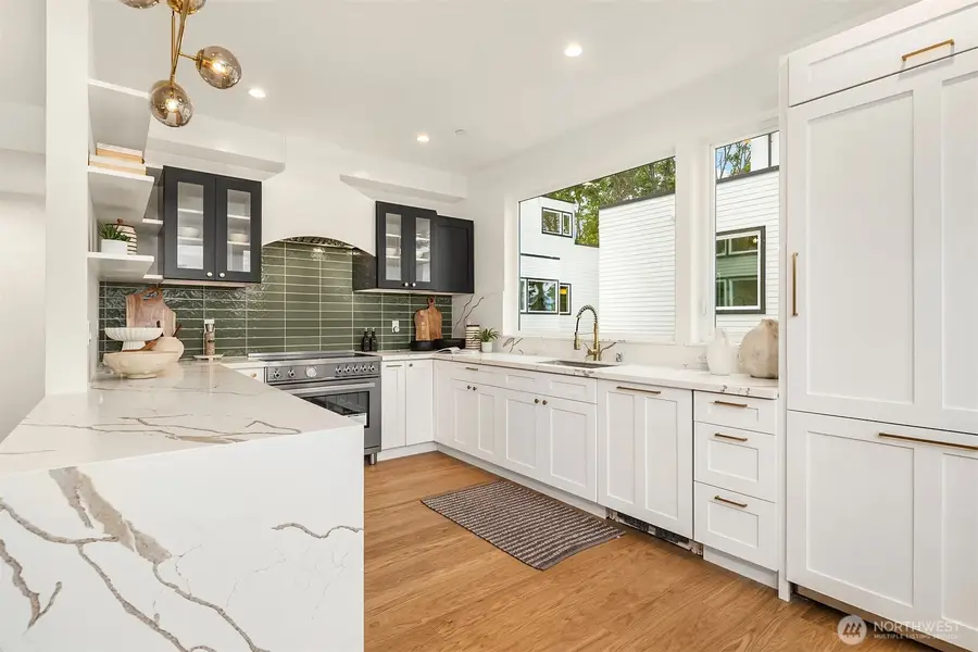 540 W Barrett Street, Seattle, WA 98109 - #2