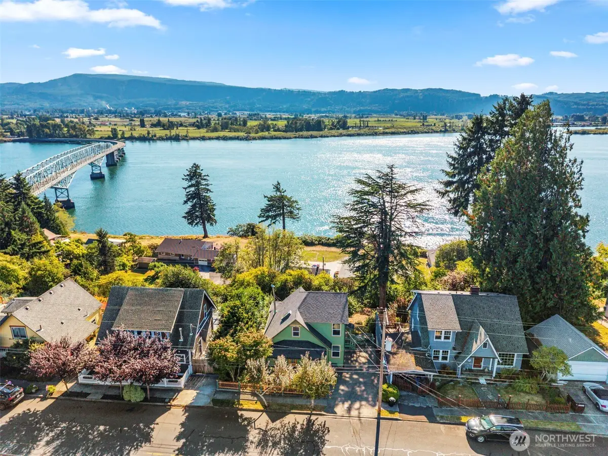 330 Columbia Street, Cathlamet, WA 98612 - #1
