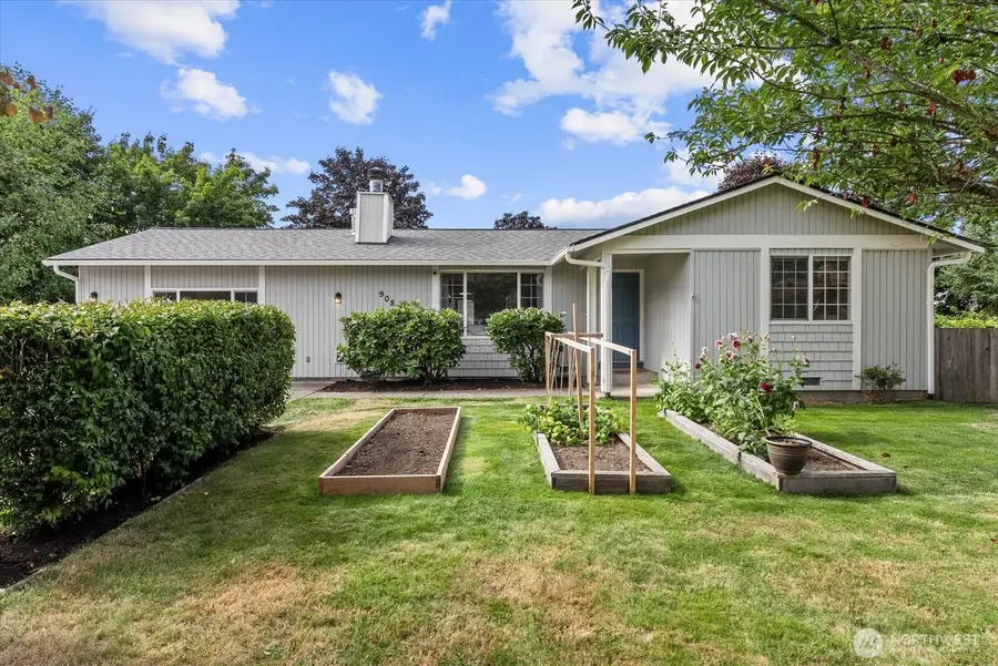 908 116th Street Sw, Everett, WA 98204 - #2