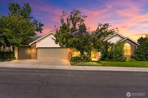102 View Meadows Court, Richland, WA 99352