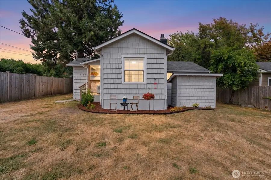 8143 10th Avenue Sw, Seattle, WA 98106 - #2