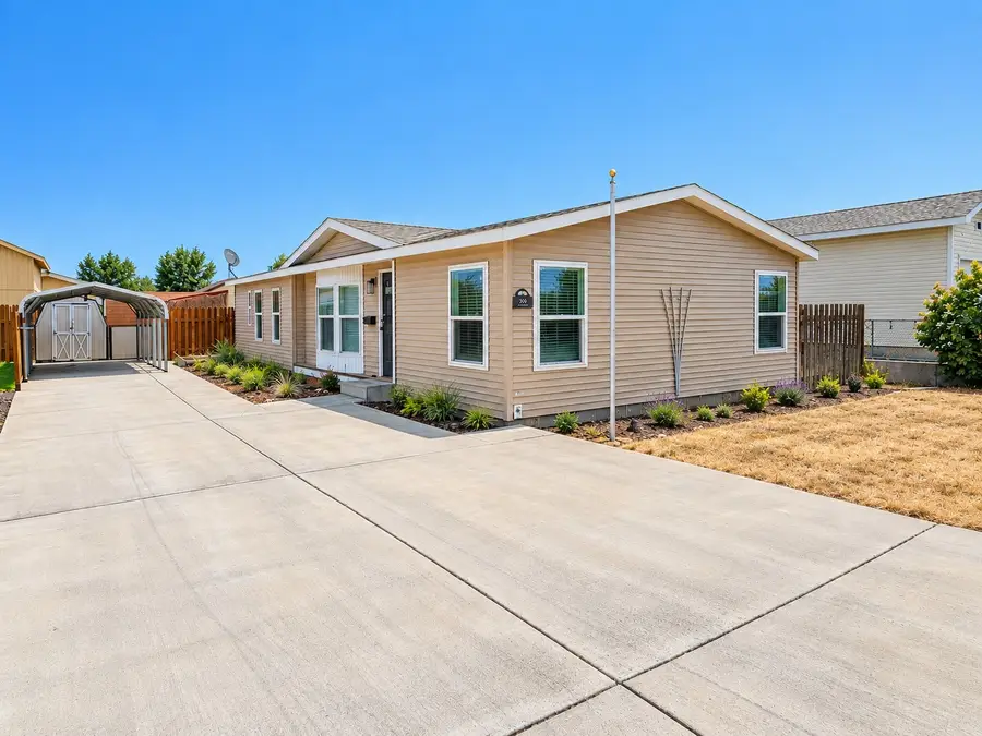 309 5th Avenue Se, Ephrata, WA 98823 - #2