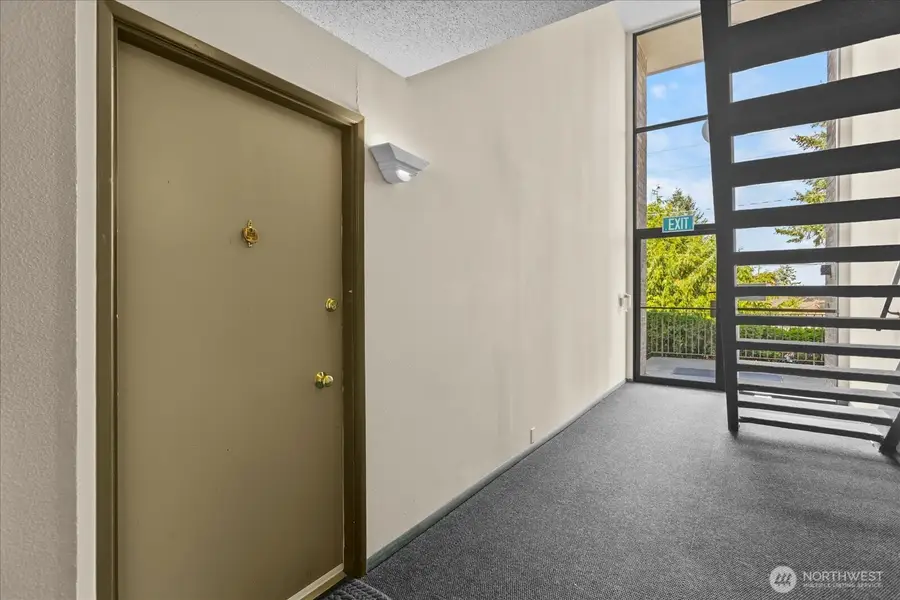 330 Elm Street #205, Everett, WA 98203 - #2