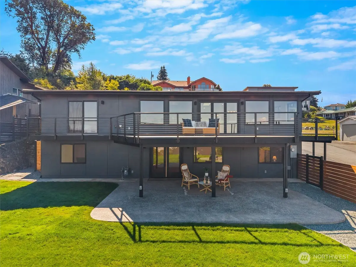 619 38th Street, Anacortes, WA 98221 - #1