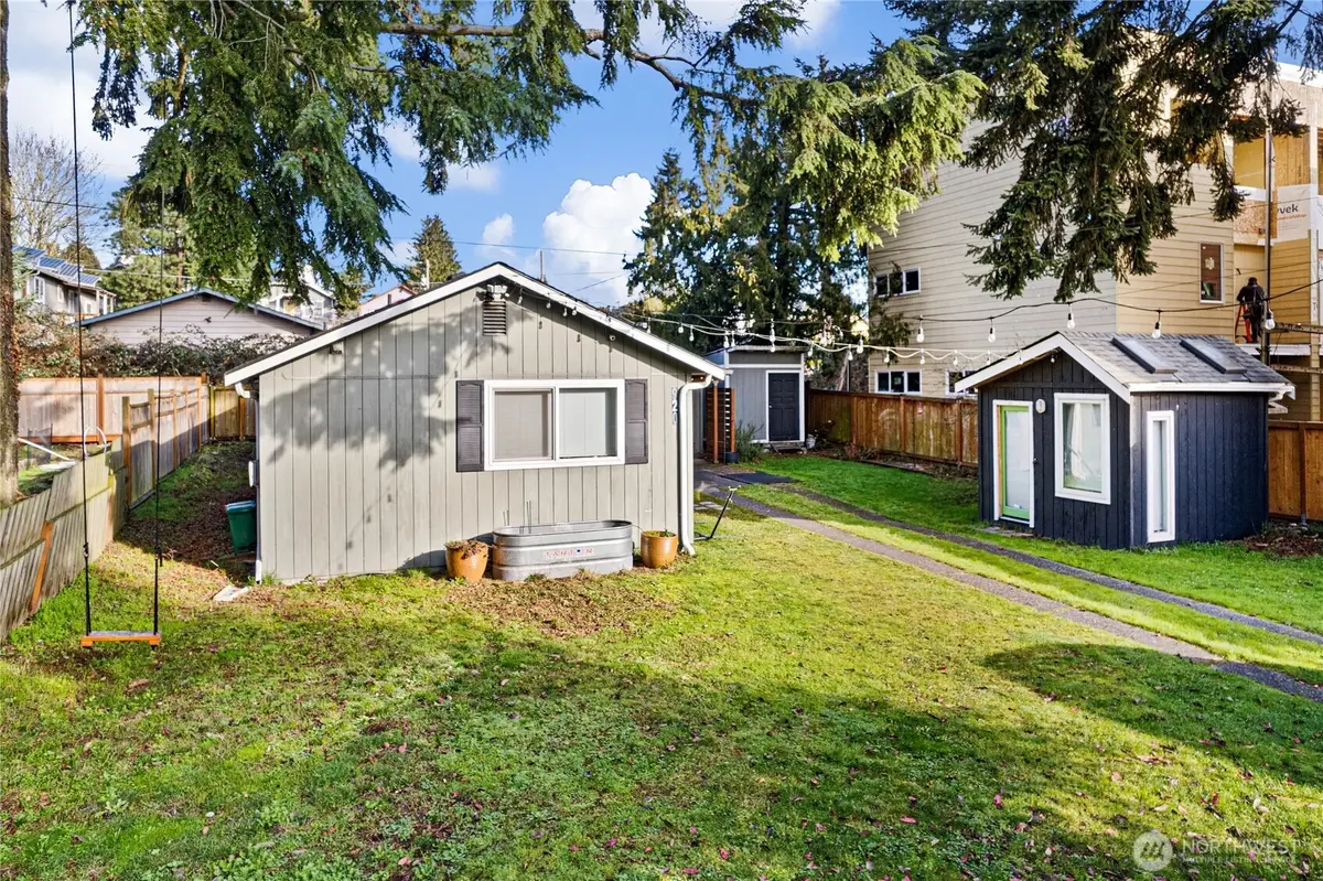 920 N 101st St, Seattle, WA 98133 - #1