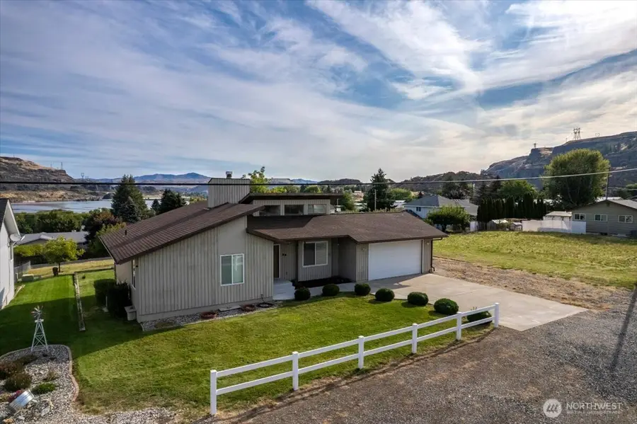 32 Electric Boulevard, Electric City, WA 99123 - #2